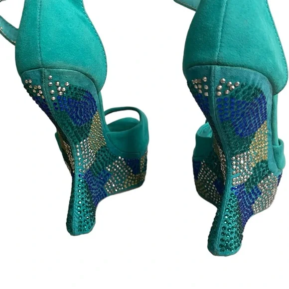 DOLLHOUSE Turaquoise plush suede platform wedges size 7 - Picture 4 of 11